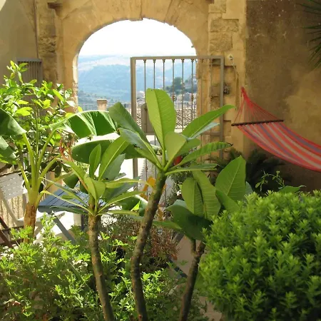 A Naca Villa Ragusa Exterior photo